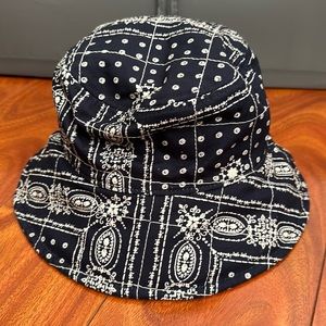 Madewell reversible bucket hat NWT